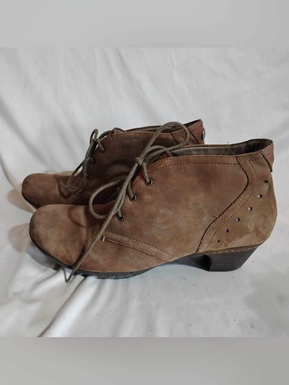 Cobb Hill Brown Suede Booties CBDST15 Size 9M
